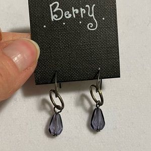 Vintage metal dangling earring